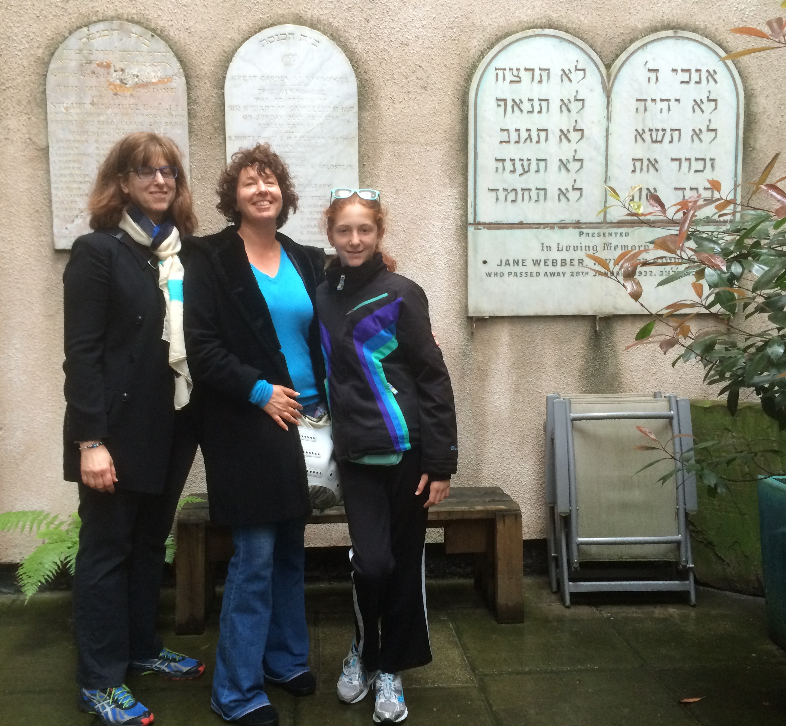 American friends inside the former Great Garden Street synagogue, off Hanbury Street